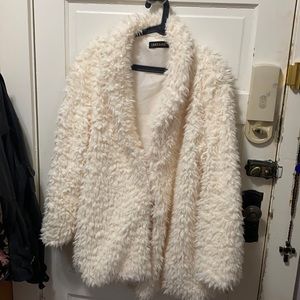 A off-white faux fur teddy style jacket. XXL